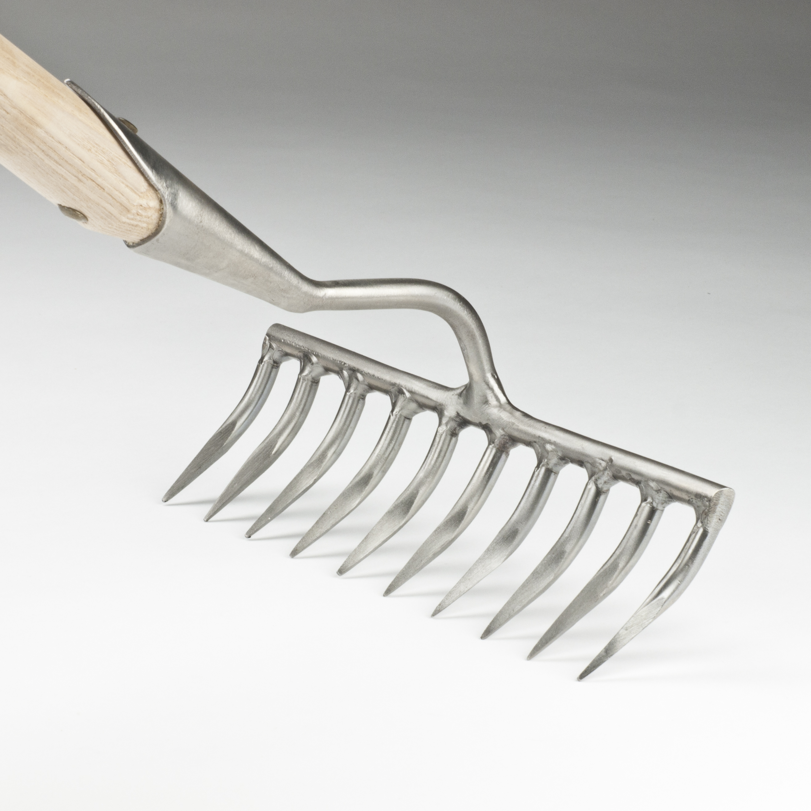 Feinrechen 10 Zinken Niro Stiel 170 cm - Sneeboer