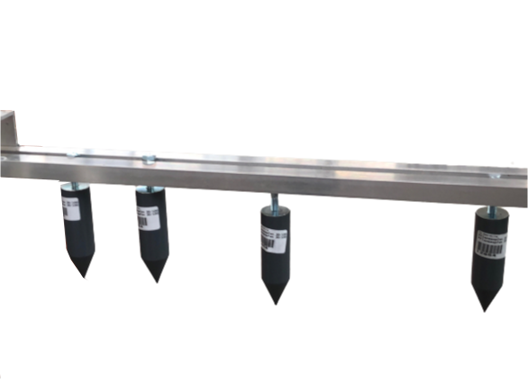 Pflanzer Alu mit Zapfeen